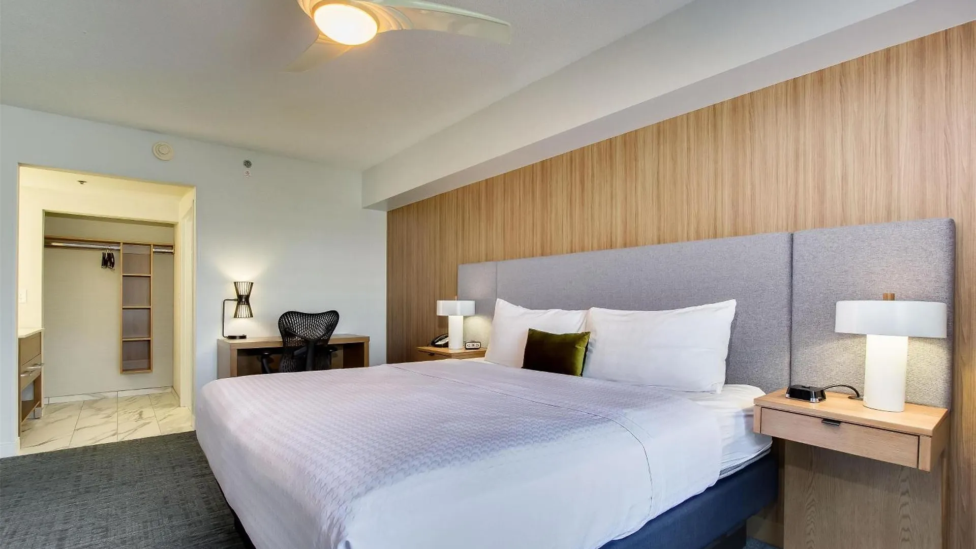 Homewood Suites By Hilton Louisville-East Hotel